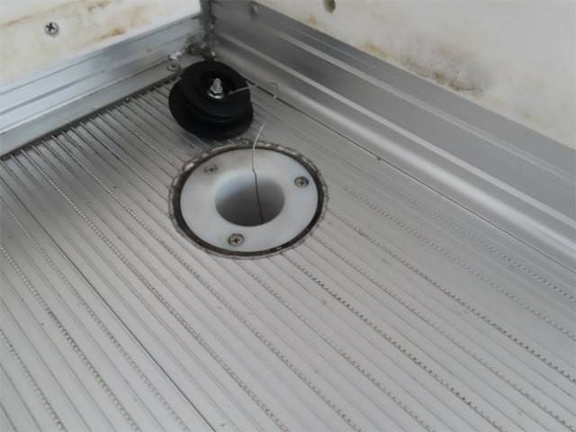 日野デュトロ冷凍車（冷蔵車）小型（2t・3t）[写真24]