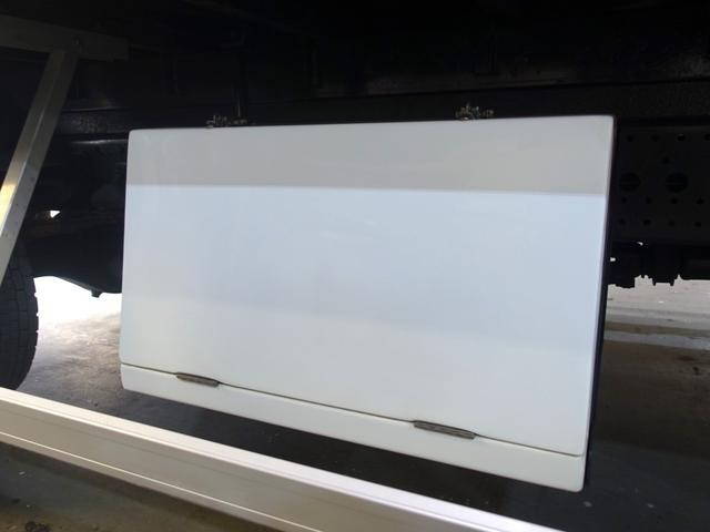 いすゞフォワードアルミバン中型（4t）[写真15]