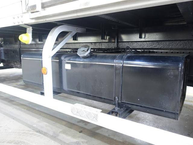 いすゞフォワードアルミバン中型（4t）[写真17]