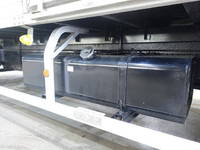 いすゞフォワードアルミバン中型（4t）[写真17]