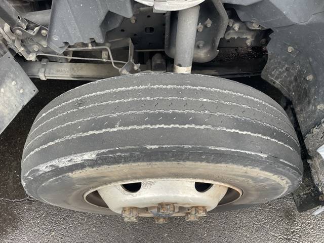 三菱ふそうキャンター平ボディ小型（2t・3t）[写真10]