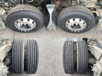 UDトラックスクオンダンプ大型（10t）[写真19]