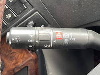 UDトラックスクオンダンプ大型（10t）[写真32]