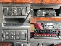 UDトラックスクオンダンプ大型（10t）[写真35]