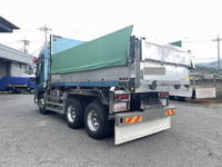 UDトラックスクオンダンプ大型（10t）[写真04]