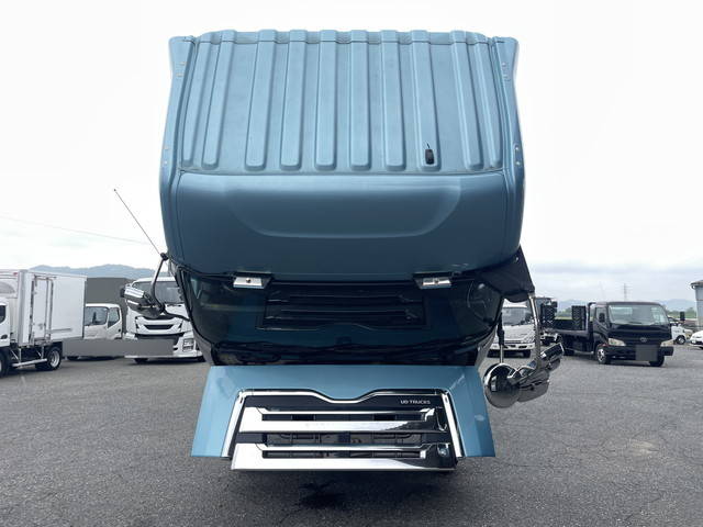 UDトラックスクオンダンプ大型（10t）[写真08]