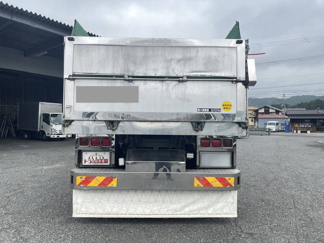 UDトラックスクオンダンプ大型（10t）[写真09]