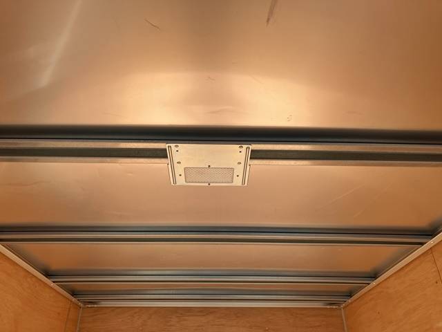 いすゞエルフアルミバン小型（2t・3t）[写真13]