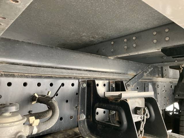 いすゞエルフアルミバン小型（2t・3t）[写真25]