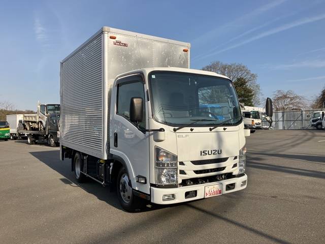 いすゞエルフアルミバン小型（2t・3t）[写真03]