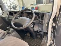 いすゞエルフアルミバン小型（2t・3t）[写真36]