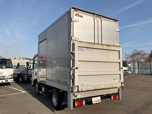 いすゞエルフアルミバン小型（2t・3t）[写真04]