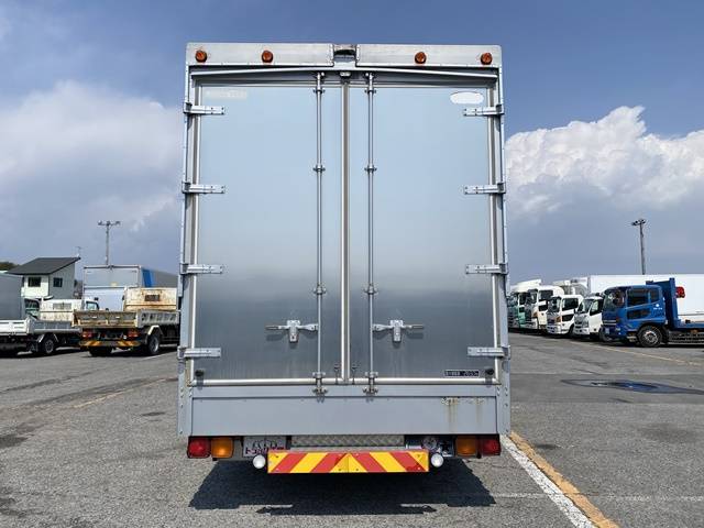 いすゞフォワード幌ウイング中型（4t）[写真10]