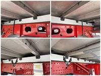 いすゞフォワード幌ウイング中型（4t）[写真24]