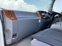 いすゞフォワード幌ウイング中型（4t）[写真31]