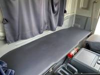 いすゞフォワード幌ウイング中型（4t）[写真36]