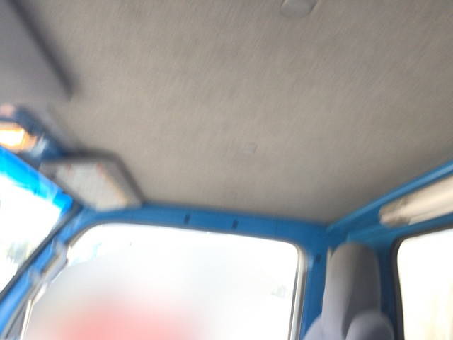 いすゞエルフ冷凍車（冷蔵車）小型（2t・3t）[写真34]