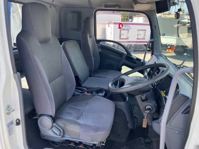 いすゞフォワードクレーン5段中型（4t）[写真32]