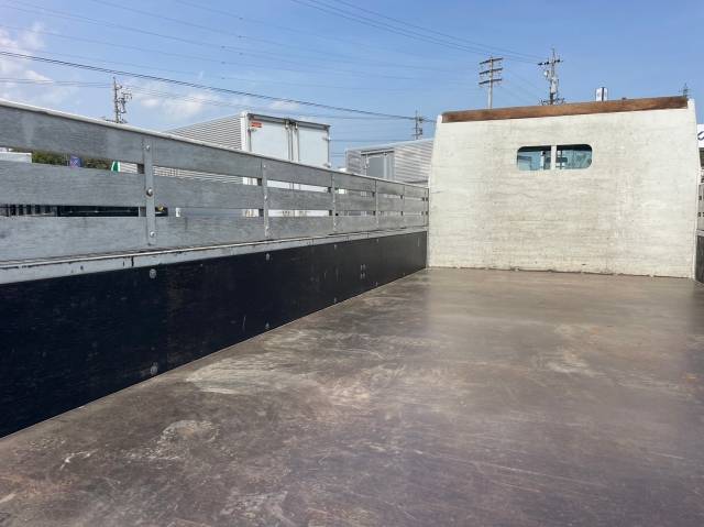 マツダタイタン平ボディ小型（2t・3t）[写真10]