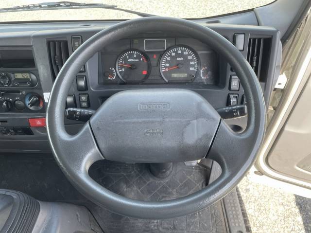 マツダタイタン平ボディ小型（2t・3t）[写真29]