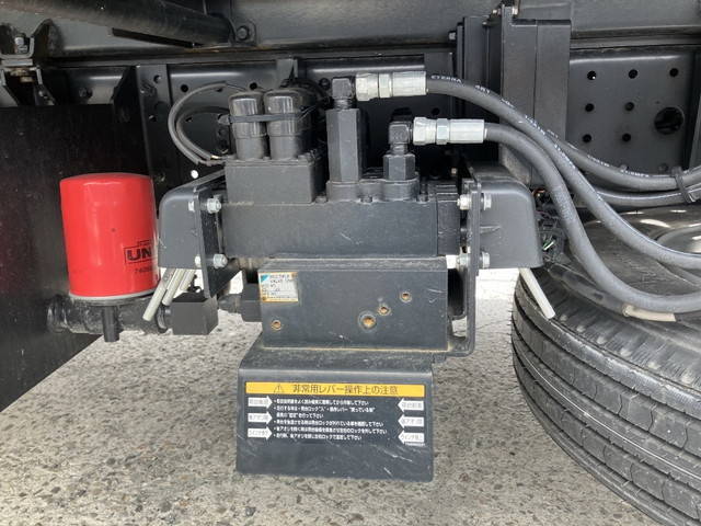 三菱ふそうキャンターセーフティローダー小型（2t・3t）[写真15]