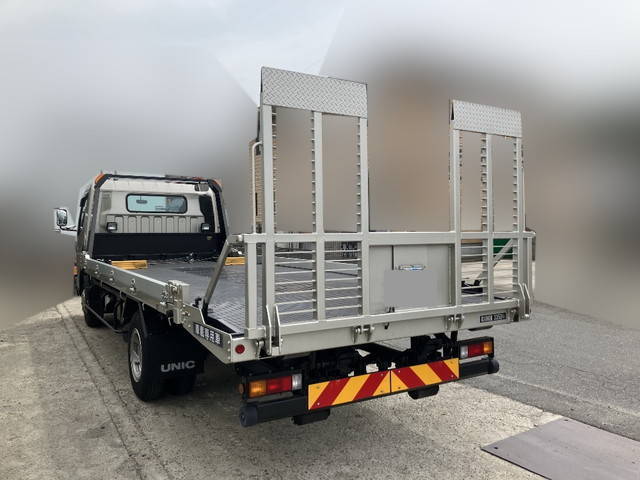 三菱ふそうキャンターセーフティローダー小型（2t・3t）[写真04]