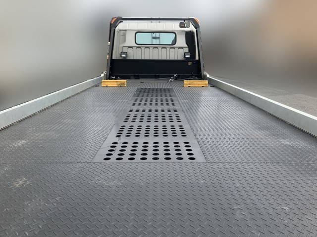 三菱ふそうキャンターセーフティローダー小型（2t・3t）[写真09]