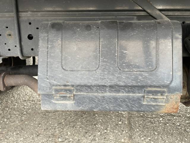 いすゞエルフアルミバン小型（2t・3t）[写真21]