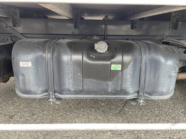 いすゞエルフアルミバン小型（2t・3t）[写真22]