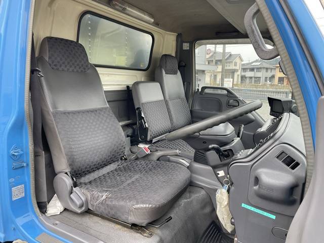 いすゞエルフアルミバン小型（2t・3t）[写真34]