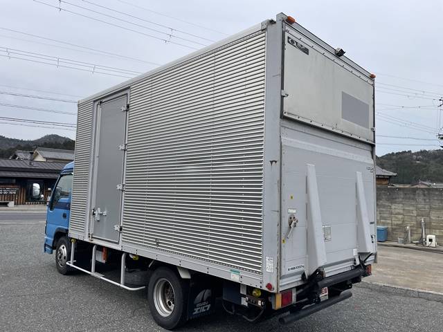 いすゞエルフアルミバン小型（2t・3t）[写真04]
