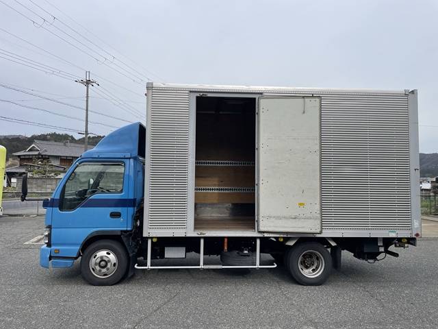 いすゞエルフアルミバン小型（2t・3t）[写真06]
