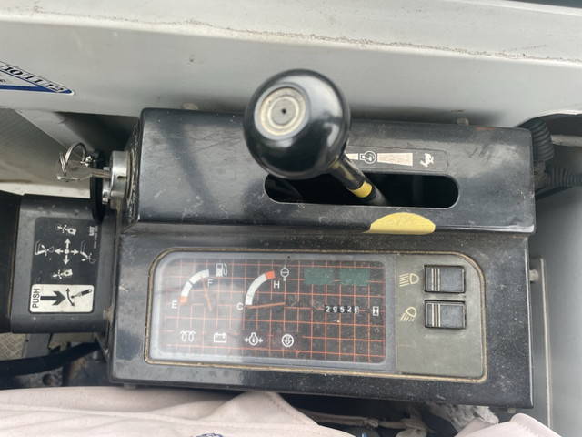 三菱ミニユンボ（ミニバックホー）[写真18]