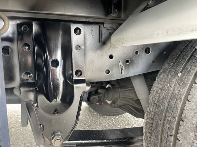 いすゞエルフ冷凍車（冷蔵車）小型（2t・3t）[写真21]