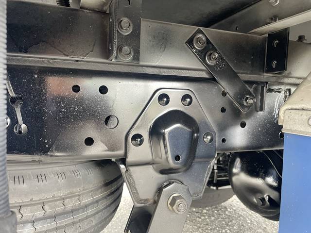 いすゞエルフ冷凍車（冷蔵車）小型（2t・3t）[写真22]