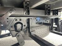 いすゞエルフ冷凍車（冷蔵車）小型（2t・3t）[写真24]