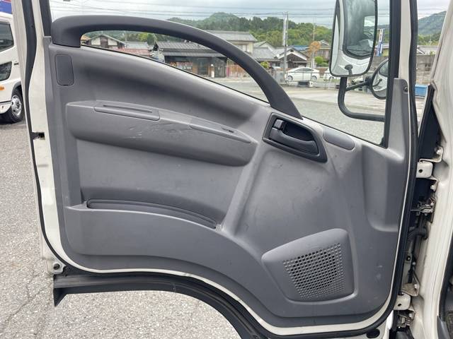 いすゞエルフ冷凍車（冷蔵車）小型（2t・3t）[写真29]