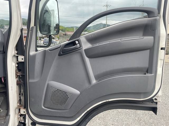 いすゞエルフ冷凍車（冷蔵車）小型（2t・3t）[写真30]