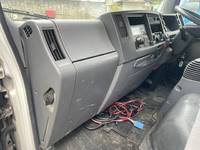 いすゞエルフ冷凍車（冷蔵車）小型（2t・3t）[写真31]