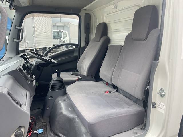 いすゞエルフ冷凍車（冷蔵車）小型（2t・3t）[写真32]