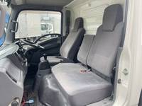 いすゞエルフ冷凍車（冷蔵車）小型（2t・3t）[写真32]