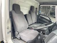 いすゞエルフ冷凍車（冷蔵車）小型（2t・3t）[写真34]