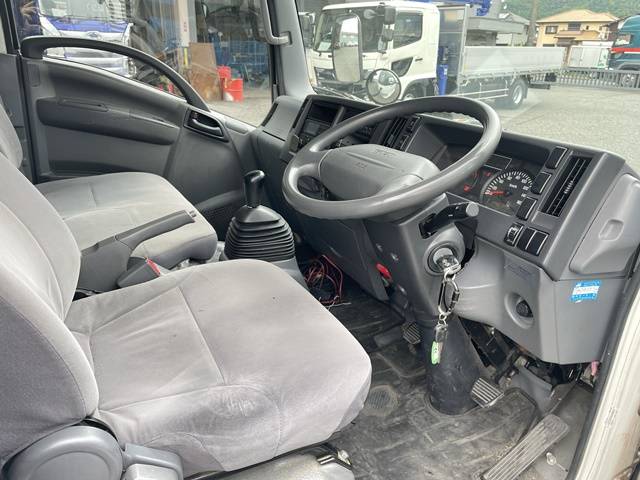 いすゞエルフ冷凍車（冷蔵車）小型（2t・3t）[写真35]