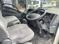 いすゞエルフ冷凍車（冷蔵車）小型（2t・3t）[写真35]