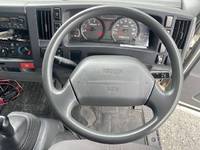 いすゞエルフ冷凍車（冷蔵車）小型（2t・3t）[写真36]