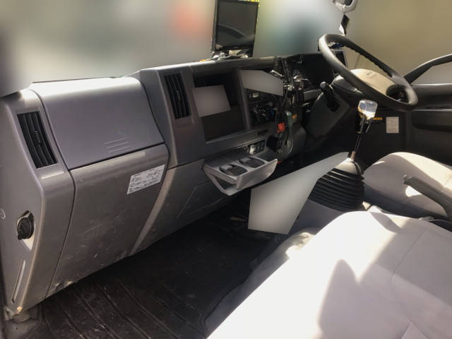 いすゞエルフクレーン4段小型（2t・3t）[写真29]