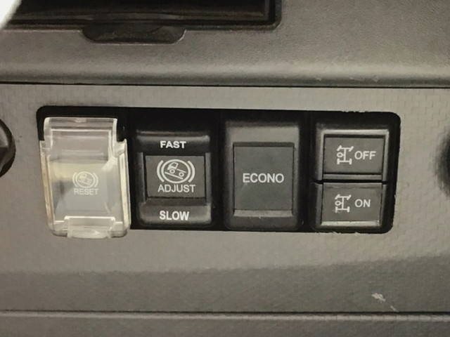 いすゞエルフクレーン4段小型（2t・3t）[写真36]