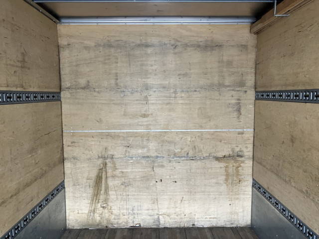 三菱ふそうファイターアルミバン中型（4t）[写真10]