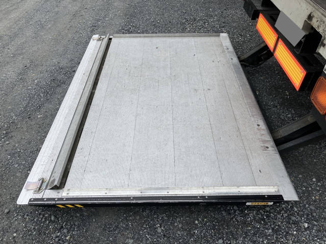 三菱ふそうファイターアルミバン中型（4t）[写真15]