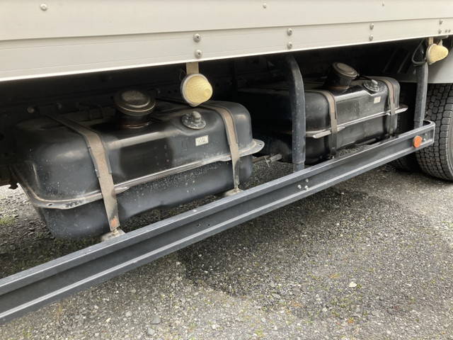 三菱ふそうファイターアルミバン中型（4t）[写真20]